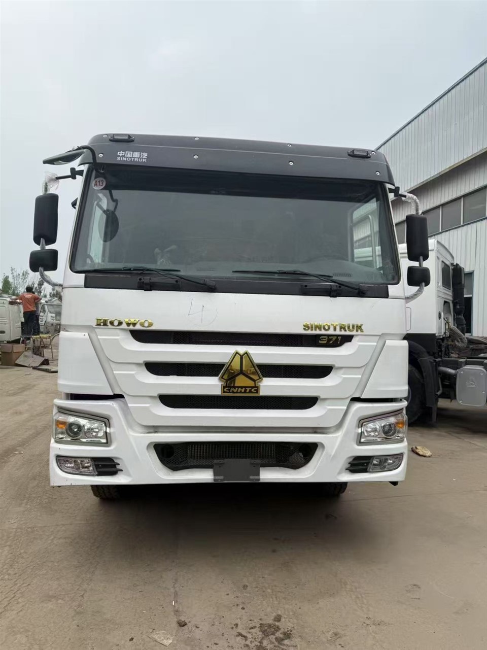 Refurbished Truck Dump Body 4×371 Engine New Tires Cab